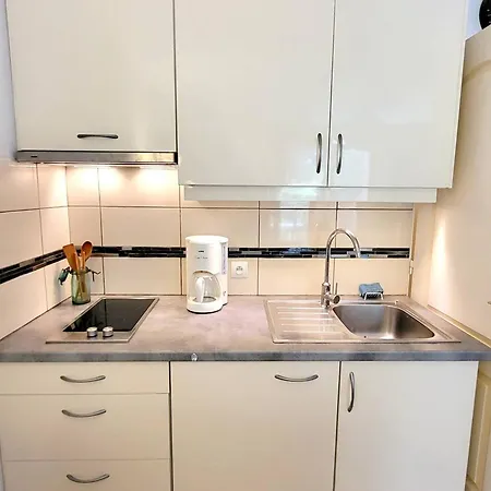 Apartmán T2 Avec Piscine, Tennis Et Parking - A 400 M Des Plages Et Commerces - Fr-1-316-16 *